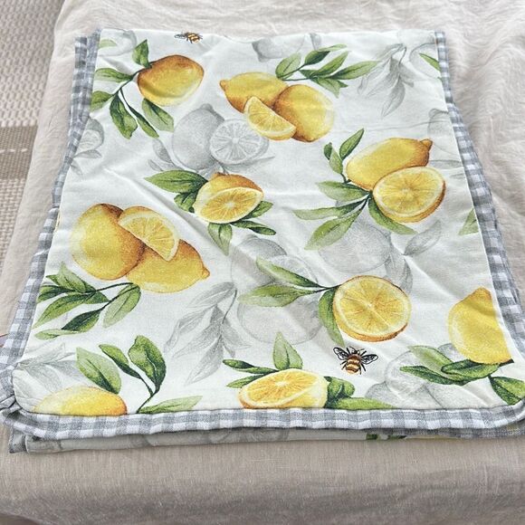 House & Garden Lemon & Bumble Themed Table Runner Decor - Picture 1 of 4